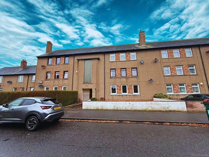 2 Bedroom Flat To Rent In Balerno Street, Dundee, DD4