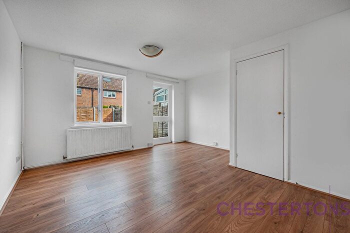 2 Bedroom Property To Rent In Nickelby Close, Thamesmead, SE28