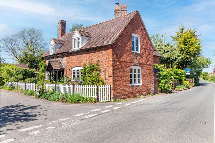 3 Bedroom Semi Detached House For Sale In Stokes Lane, Bushley, Tewkesbury, GL20