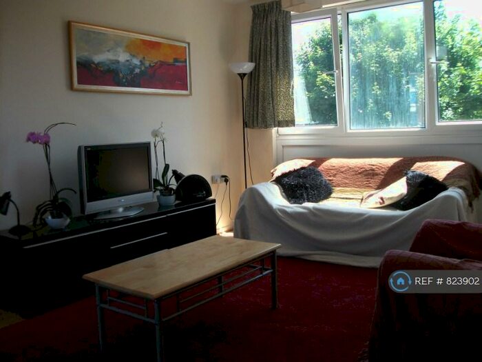 3 Bedroom Maisonette To Rent In Hyperion House, London, E3