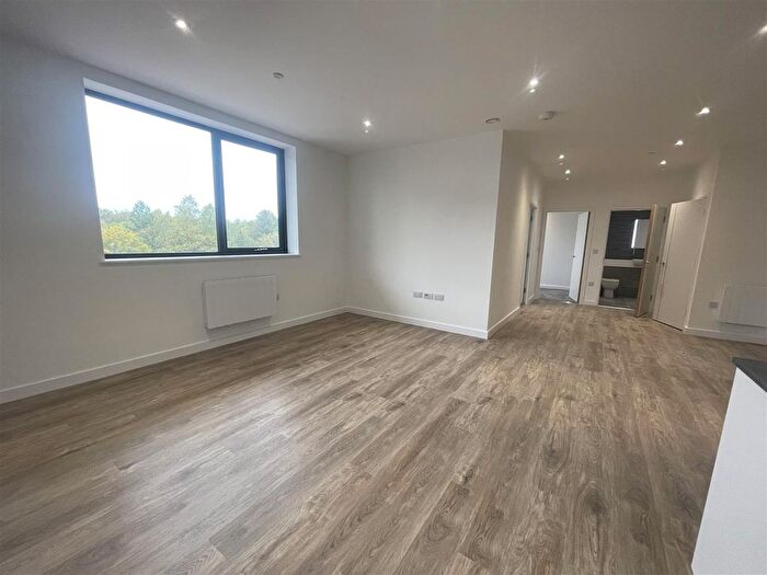 2 Bedroom Flat To Rent In Springfield House, Basingstoke, RG23