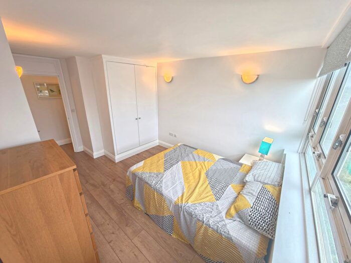 3 Bedroom Flat To Rent In Charlotte Despard Avenue, London, SW11