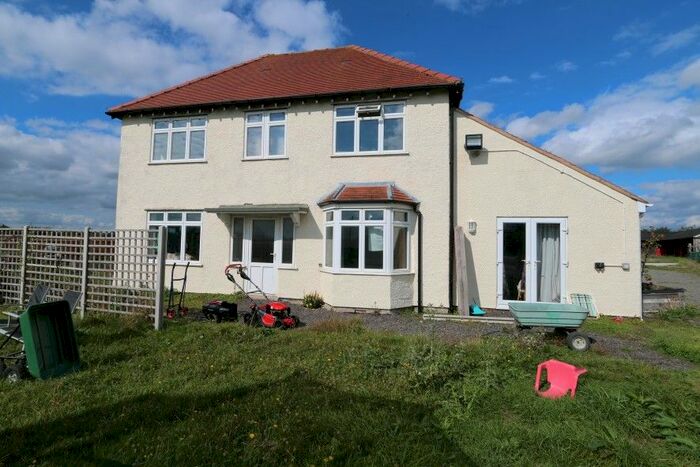 4 Bedroom Detached House For Sale In Tyn-Y-Cae, Natton, Ashchurch, Tewkesbury, Gloucestershire GL20