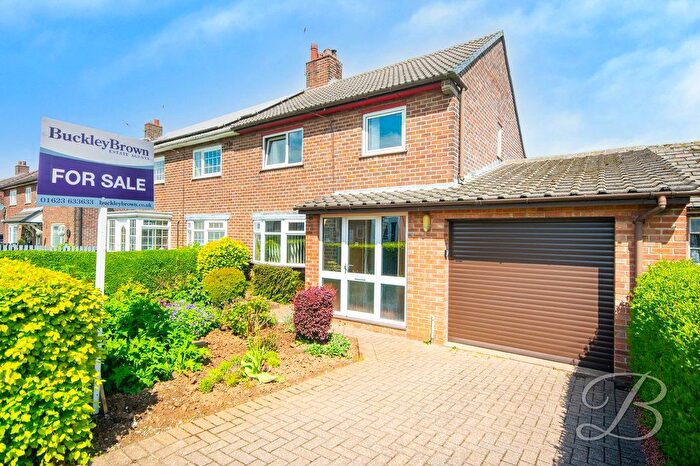 3 Bedroom Semi-Detached House For Sale In Langwith Road, Bolsover, Chesterfield, S44