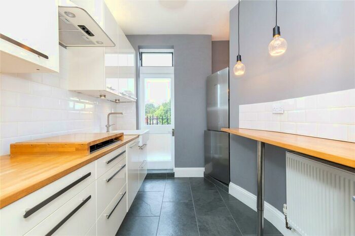 1 Bedroom Apartment To Rent In Pleasant Place, London, N1