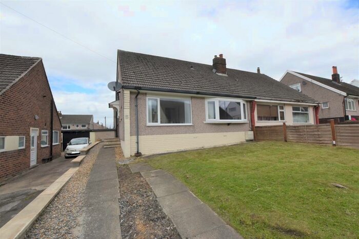 2 Bedroom Bungalow To Rent In Sunny Bower Close, Blackburn, BB1