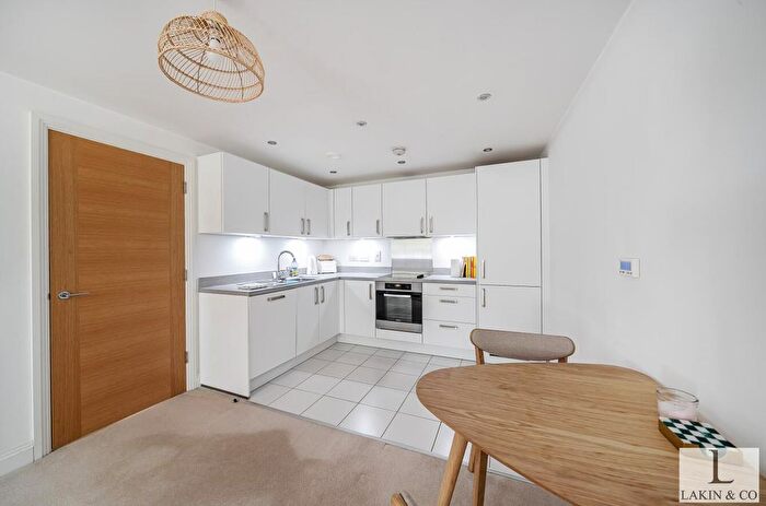 2 Bedroom Flat For Sale In Perkins Gardens, Ickenham, UB10