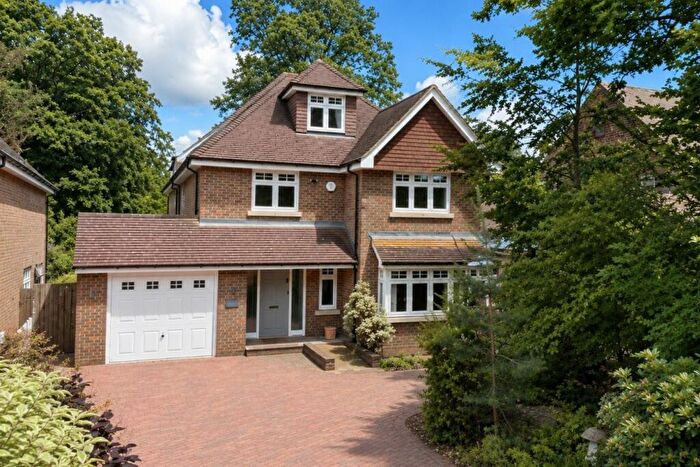 5 Bedroom Detached House For Sale In Claremont Avenue, Camberley, GU15