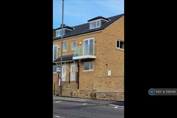 3 Bedroom Semi-Detached House To Rent In Manchester Road, Linthwaite, Huddersfield, HD7