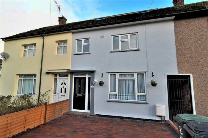3 Bedroom Terraced House To Rent In Prescott Green, Loughton, IG10