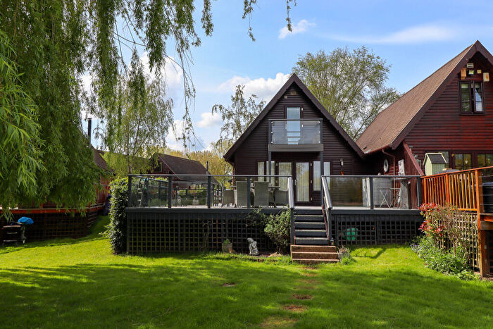 2 Bedroom Lodge For Sale In Watersmead, Mill Road, Buckden, St. Neots, Cambridgeshire, PE19
