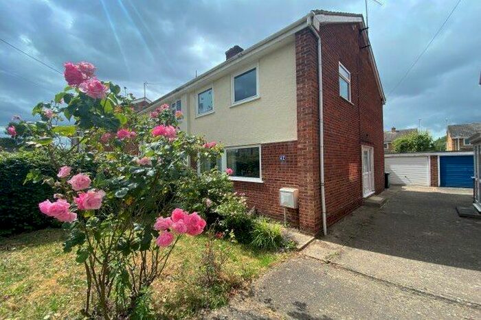 3 Bedroom Property To Rent In Springfield Road, Cambridge, CB22