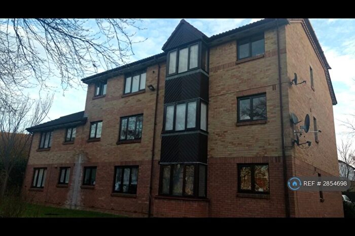 2 Bedroom Flat To Rent In Waterside Close, London, IG11