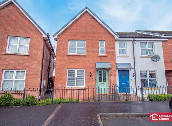 3 Bedroom End TownHouse For Sale In Leighinmohr Crescent, Ballymena, BT42