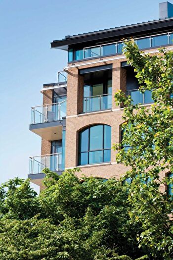 2 Bedroom Apartment To Rent In Chelsea Wharf Residences, SW10
