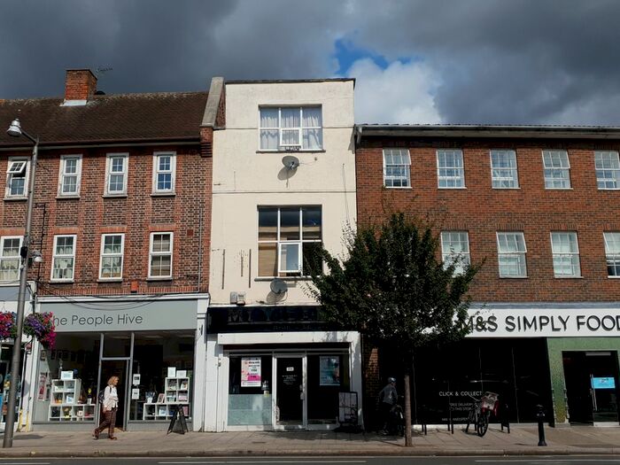 1 Bedroom Flat To Rent In Heath Road, Twickenham TW1