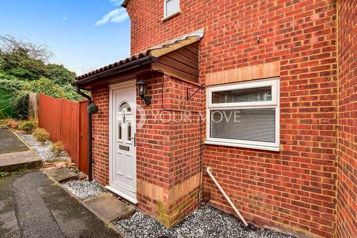 1 Bedroom End Of Terrace House To Rent In Christie Close, Walderslade, Chatham, Kent, ME5