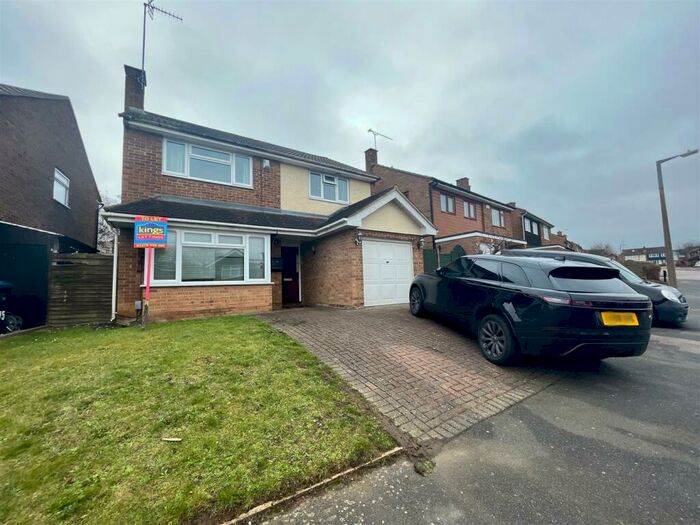 5 Bedroom House To Rent In Greygoose Park, Harlow, CM19