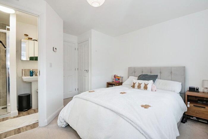 2 Bedroom End Of Terrace House For Sale In Dowling Crescent, Ampfield, Romsey, Hampshire, SO51