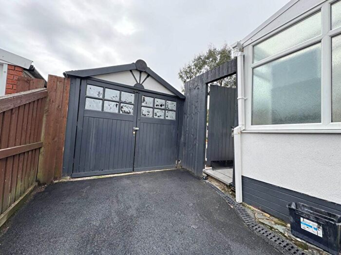 2 Bedroom Semi-Detached Bungalow For Sale In Ingleway Avenue, Blackpool, FY3