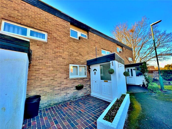 2 Bedroom Terraced House To Rent In Lewes Close, Bognor Regis, West Sussex, PO21