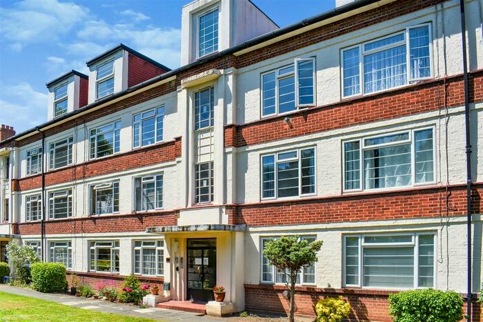 2 Bedroom Flat To Rent In Manor Vale, Boston Manor Road, Brentford, TW8