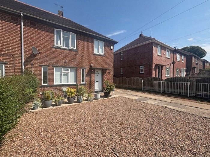 3 Bedroom Semi-Detached House To Rent In Rotherham Road, Monk Bretton, Barnsley, S71