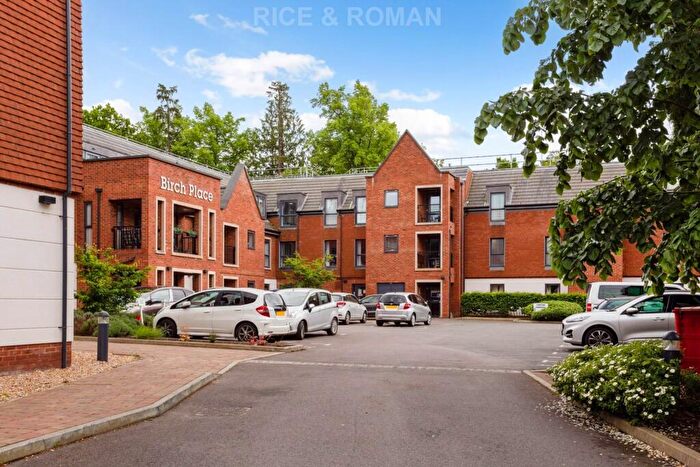 2 Bedroom Retirement Property For Sale In Birch Place, Crowthorne, RG45