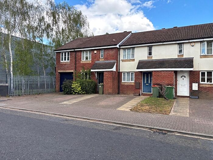 2 Bedroom Terraced House For Sale In County Road, Beckton, London, E6