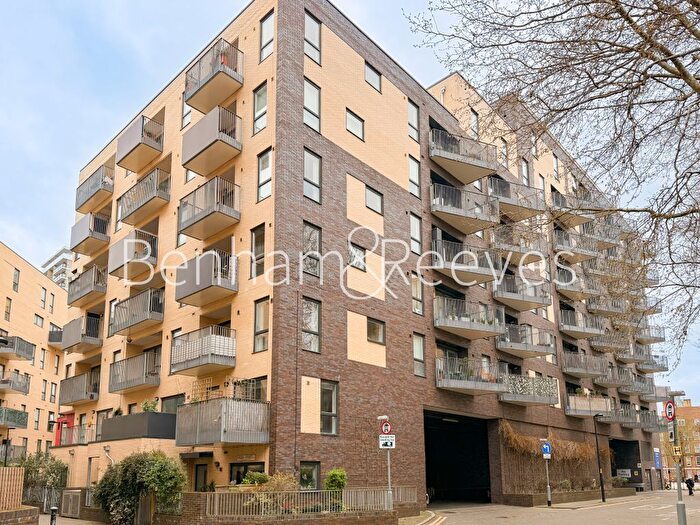 1 Bedroom Flat To Rent In Freda Street, Parker Building, SE16