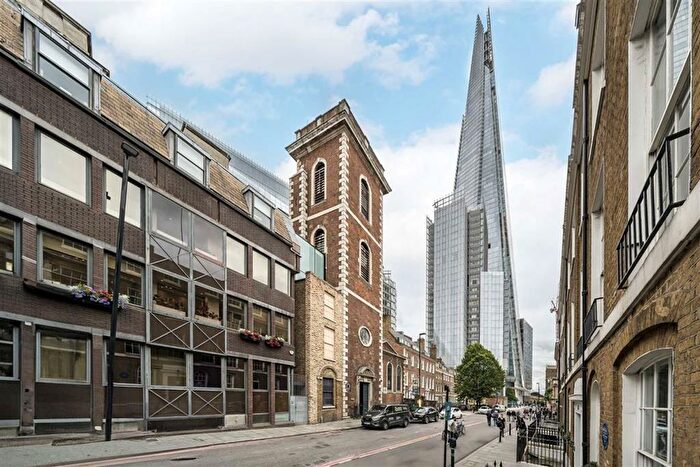 2 Bedroom Flat To Rent In St. Thomas Street, London, SE1
