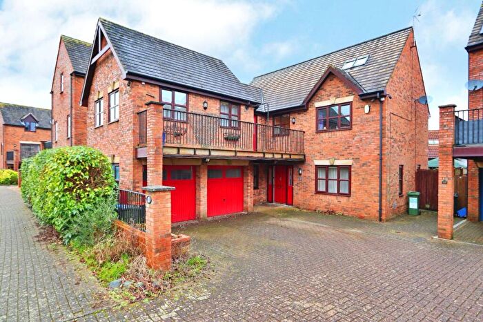 5 Bedroom Detached House For Sale In Cranborne Avenue, Westcroft, MK4