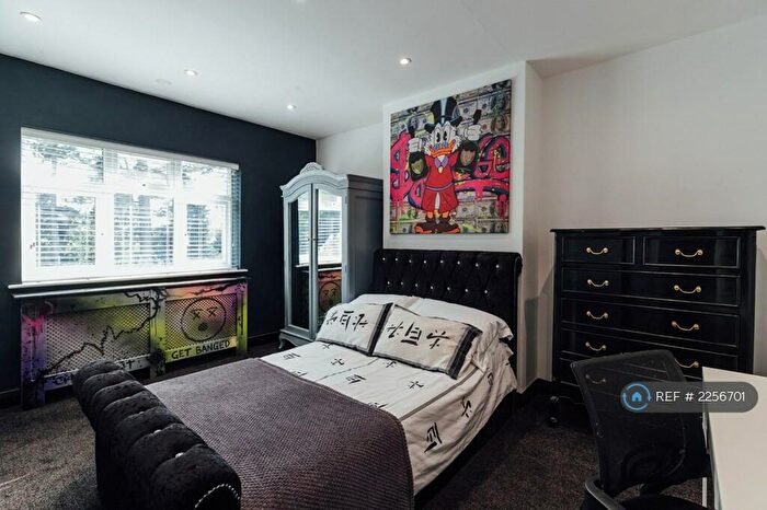 6 Bedroom Semi-Detached House To Rent In Holt Drive, Loughborough, LE11