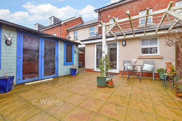 4 Bedroom Semi Detached House For Sale In Ardent Avenue, Walmer, Deal, Kent, CT14