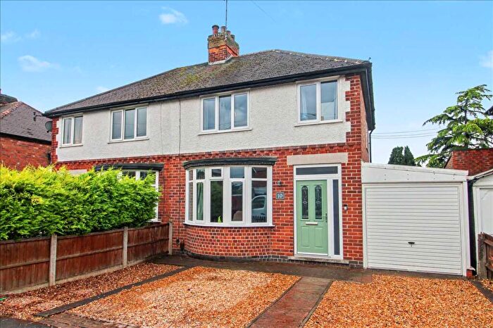 3 Bedroom Semi-Detached House For Sale In Alandene Avenue, Watnall, Nottingham, NG16