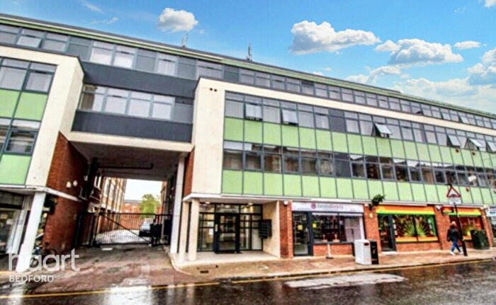 Flat For Sale In - Mill Street, Bedford, MK40