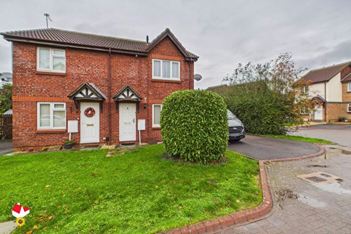 3 Bedroom Semi Detached House For Sale In Horsley Close, Abbeymead, Gloucester, GL4