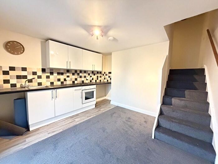1 Bedroom Flat To Rent In Flat, Fore Street, PL11