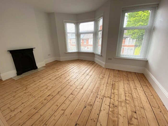 2 Bedroom Apartment To Rent In Corporation Road, Cardiff(City), CF11