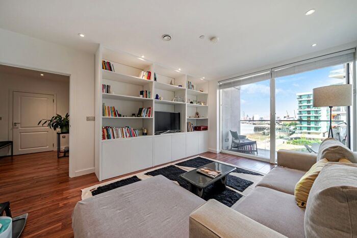1 Bedroom Flat For Sale In Harrison Walk, Greenwich, SE10