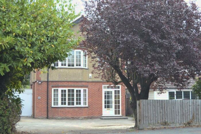 3 Bedroom House To Rent In Colchester, CO2
