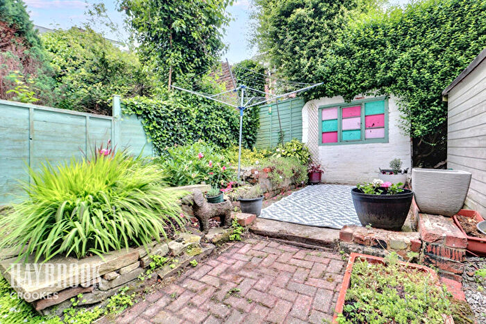 3 Bedroom Terraced House For Sale In Ibbotson Road, Walkley, S6