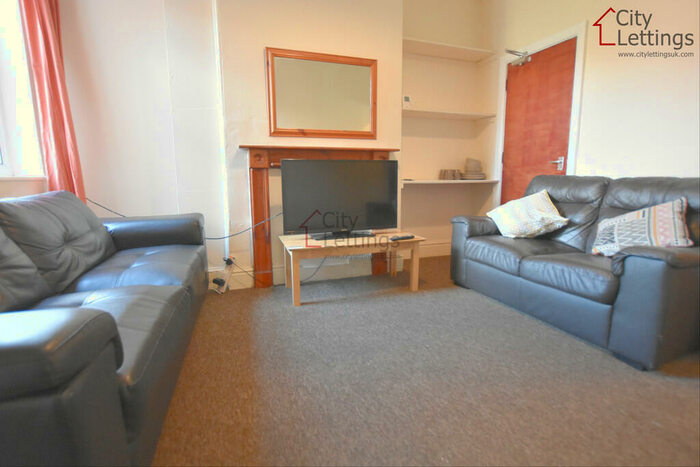 5 Bedroom Terraced House To Rent In Cromwell Street, Arboretum, NG7