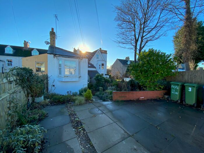 2 Bedroom Flat To Rent In New Road, Hornsea HU18