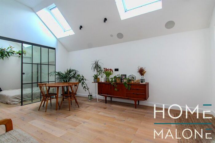 1 Bedroom Flat To Rent In Manhattan Apartments, Clifford Road, London, E17