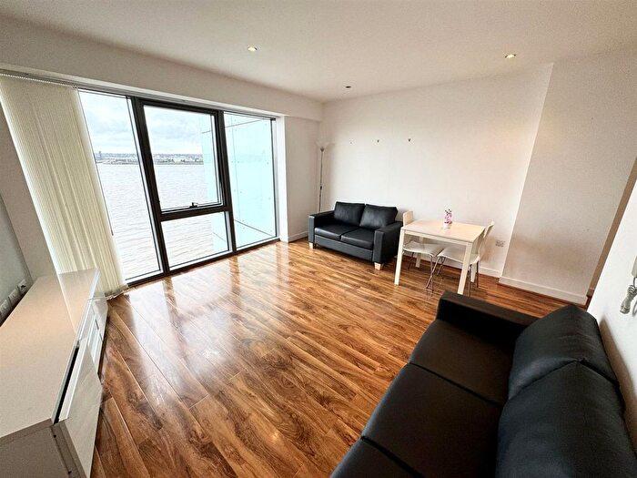 2 Bedroom Flat To Rent In Alexandra Tower, Princes Parade, Liverpool, L3