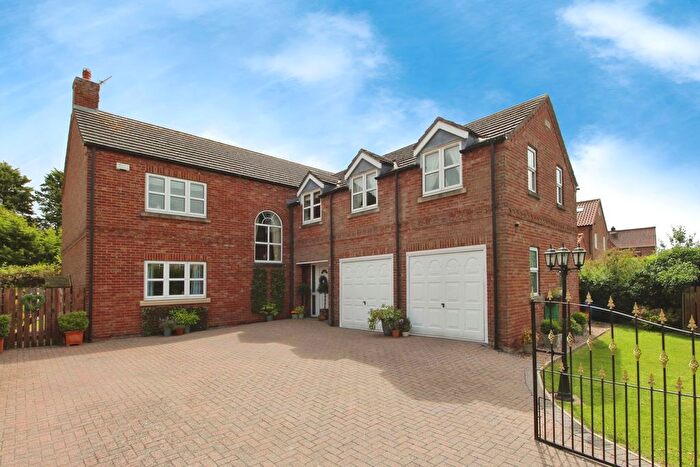 6 Bedroom Detached House For Sale In Clay Lane, Breighton, YO8