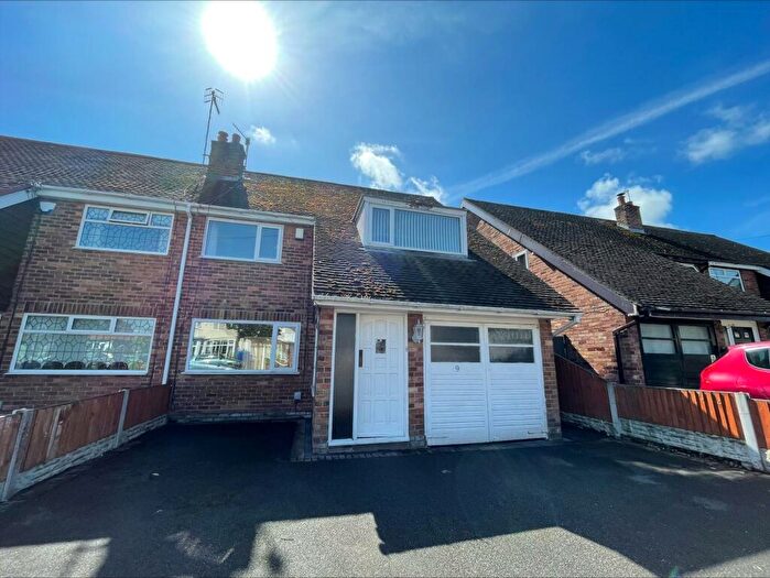 3 Bedroom Semi-Detached House To Rent In Oakland Drive, Upton, Wirral, CH49