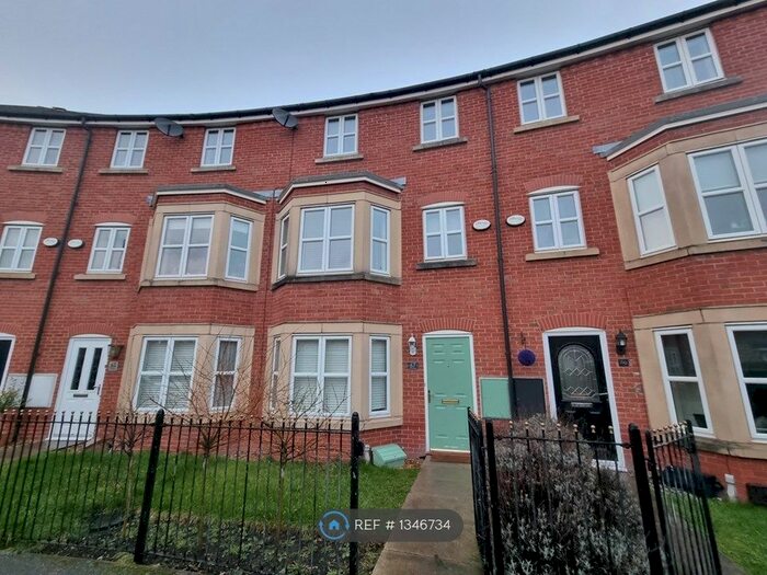 4 Bedroom Terraced House To Rent In Portland Road, Great Sankey, Warrington, WA5