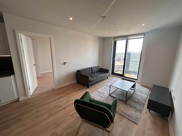 2 Bedroom Apartment To Rent In Meadowside, Aspin Lane, Manchester, M4